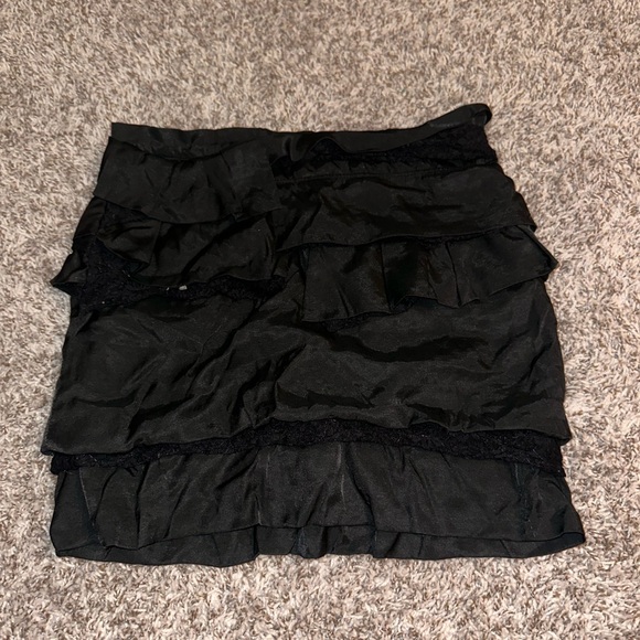 Gracia Black Layered Mini Skirt - Picture 1 of 2